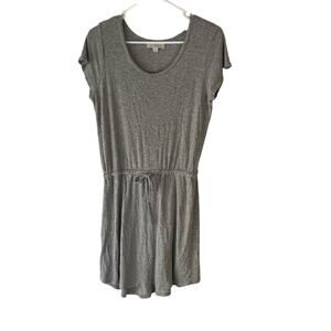 Olive & Oak Women's Size Medium Gray Ribbed Knit Above‎ Knee Dress